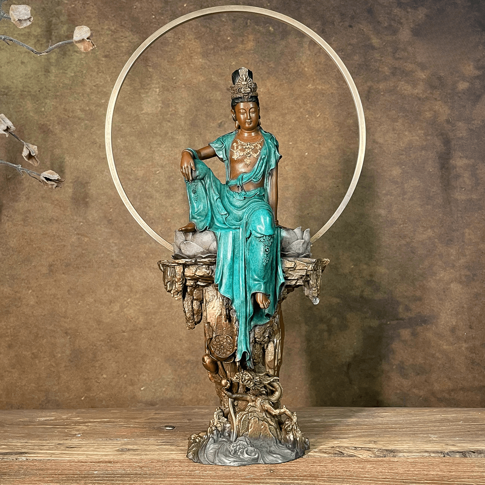 Handcrafted Pure Copper Guanyin Bodhisattva Sculpture – Luxury Zen Decor for Home & Office