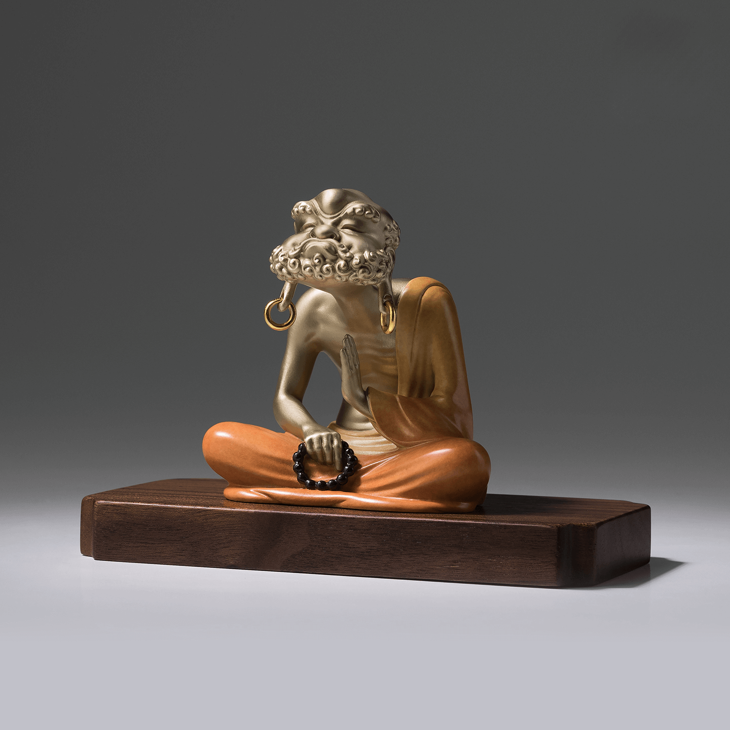 Handcrafted Brass Bodhidharma in Meditation Sculpture – Luxury Zen Decor for Home & Office