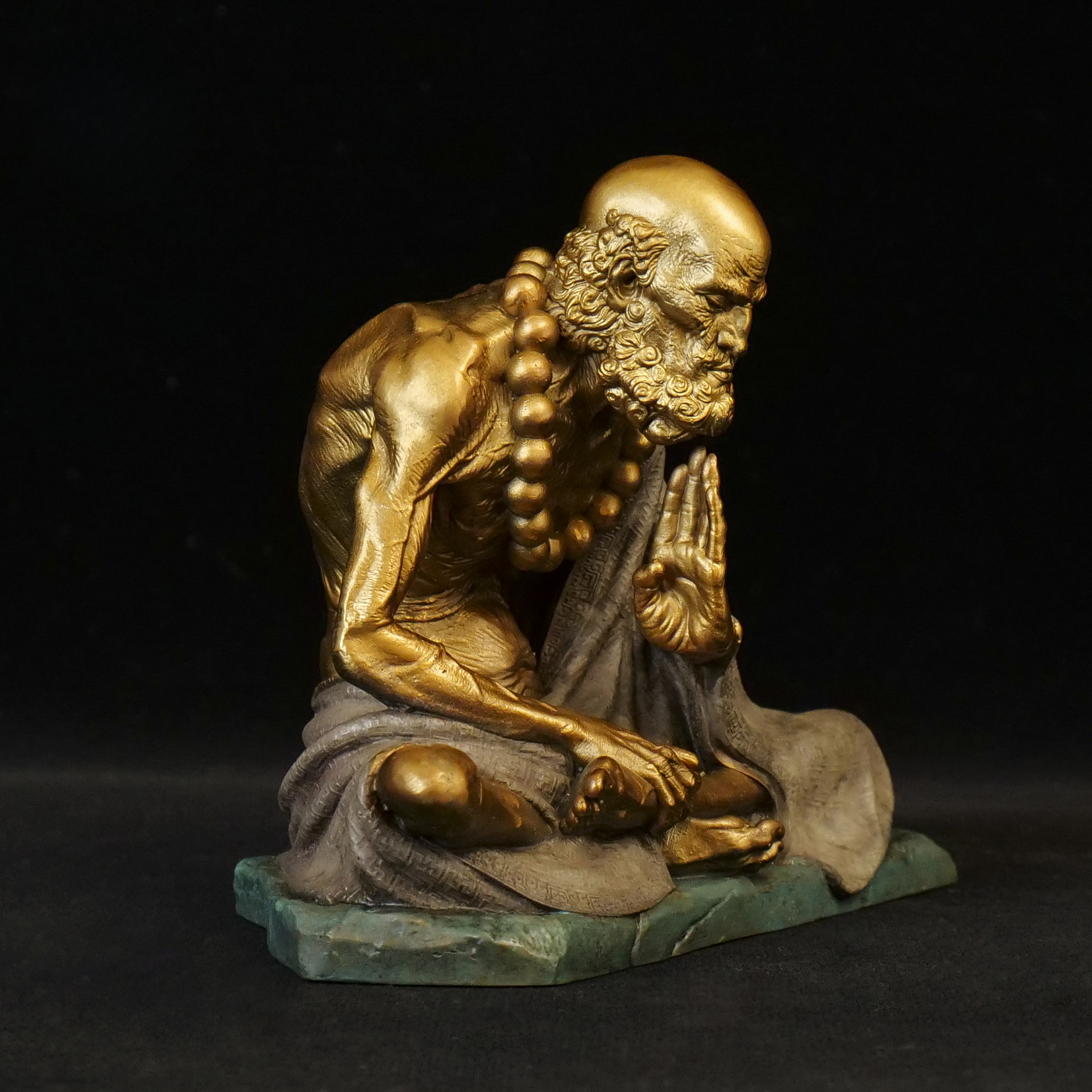 Silent Resolve Bodhidharma Sculpture | Handcrafted Verdigris Copper, Symbol of Inner Strength