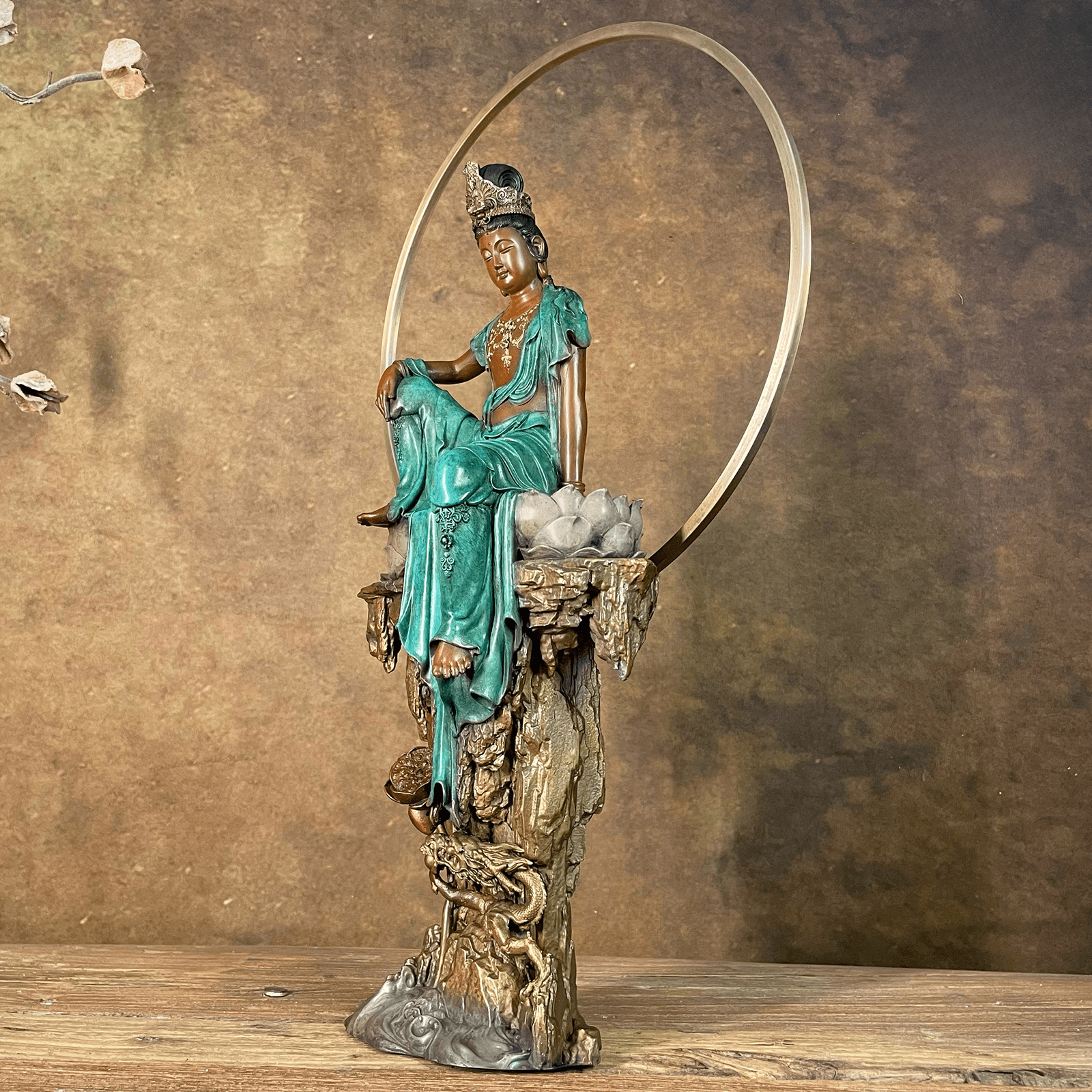 Handcrafted Pure Copper Guanyin Bodhisattva Sculpture – Luxury Zen Decor for Home & Office