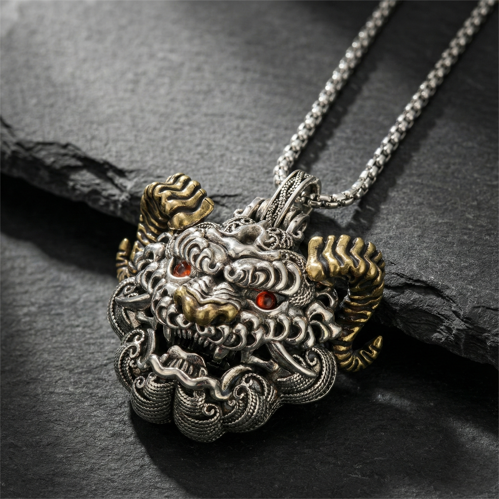 Shaolin-Inspired Taotie Mythical Beast Openable Pendant Necklace | Retro Chinese Guardian Amulet