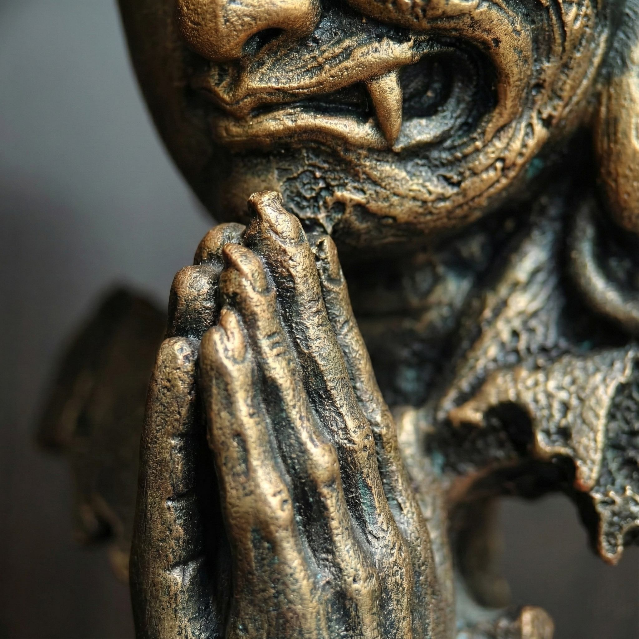 Harmony in Chaos: The "Peace & Strength" Sandstone Sculpture