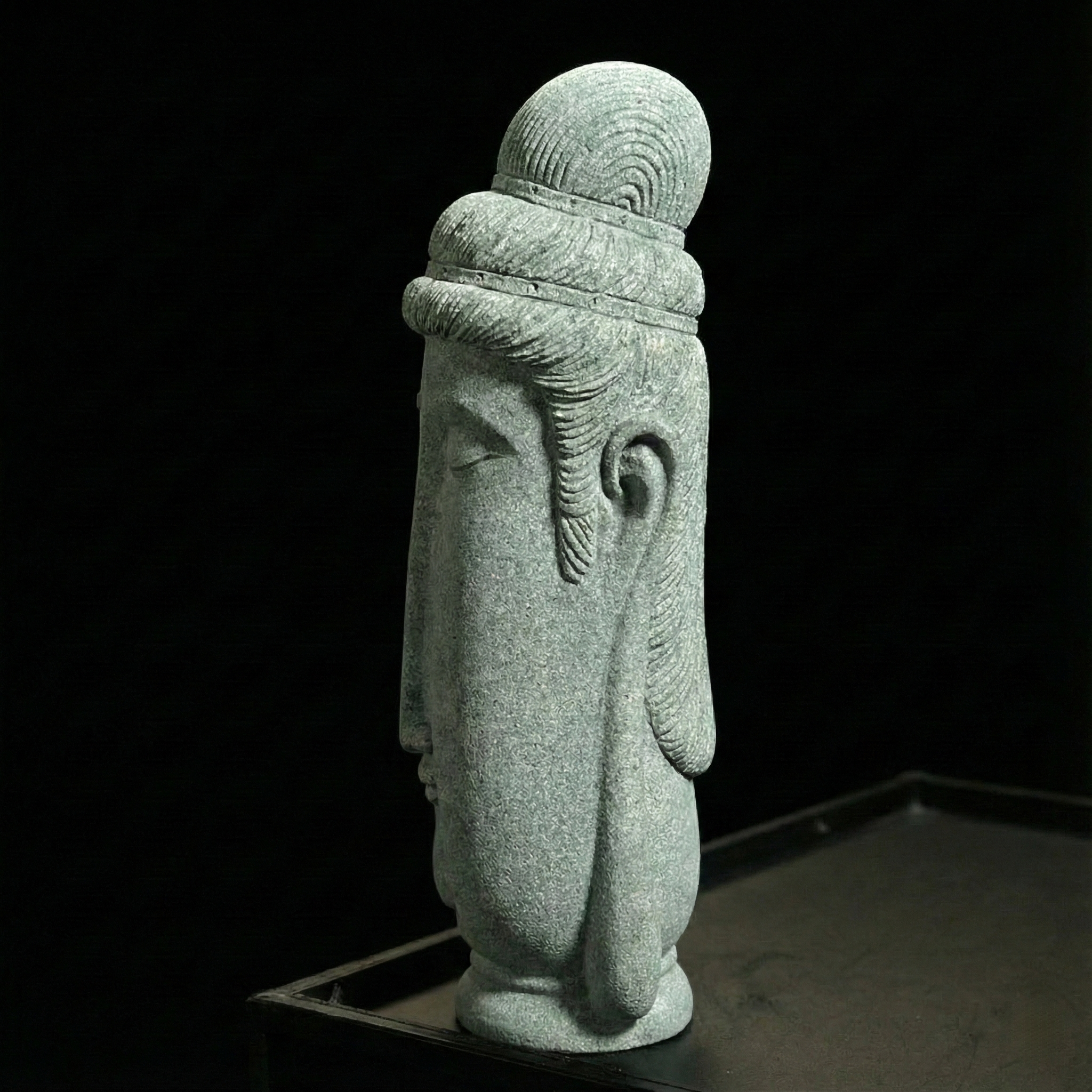 Shaolin Abstract Bodhisattva Statue – The Silhouette of Zen