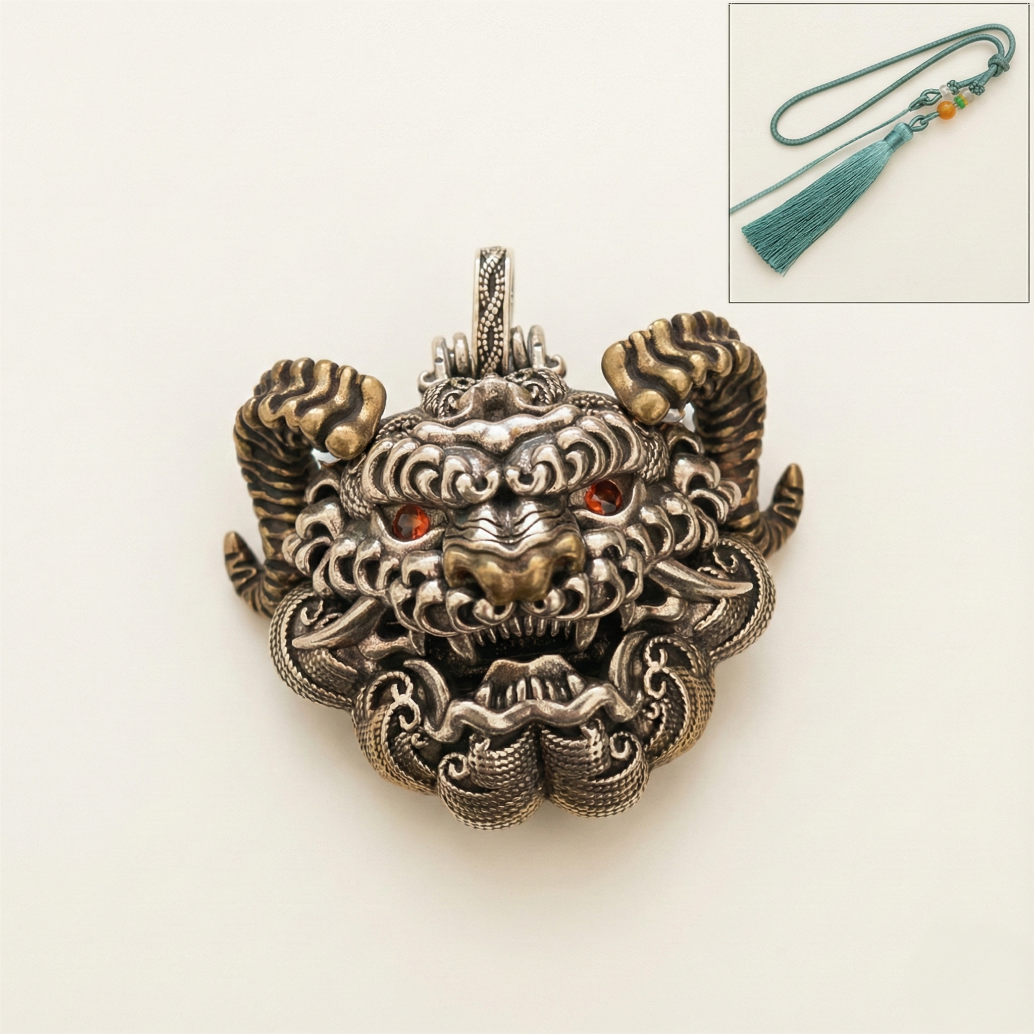 Shaolin-Inspired Taotie Mythical Beast Openable Pendant Necklace | Retro Chinese Guardian Amulet