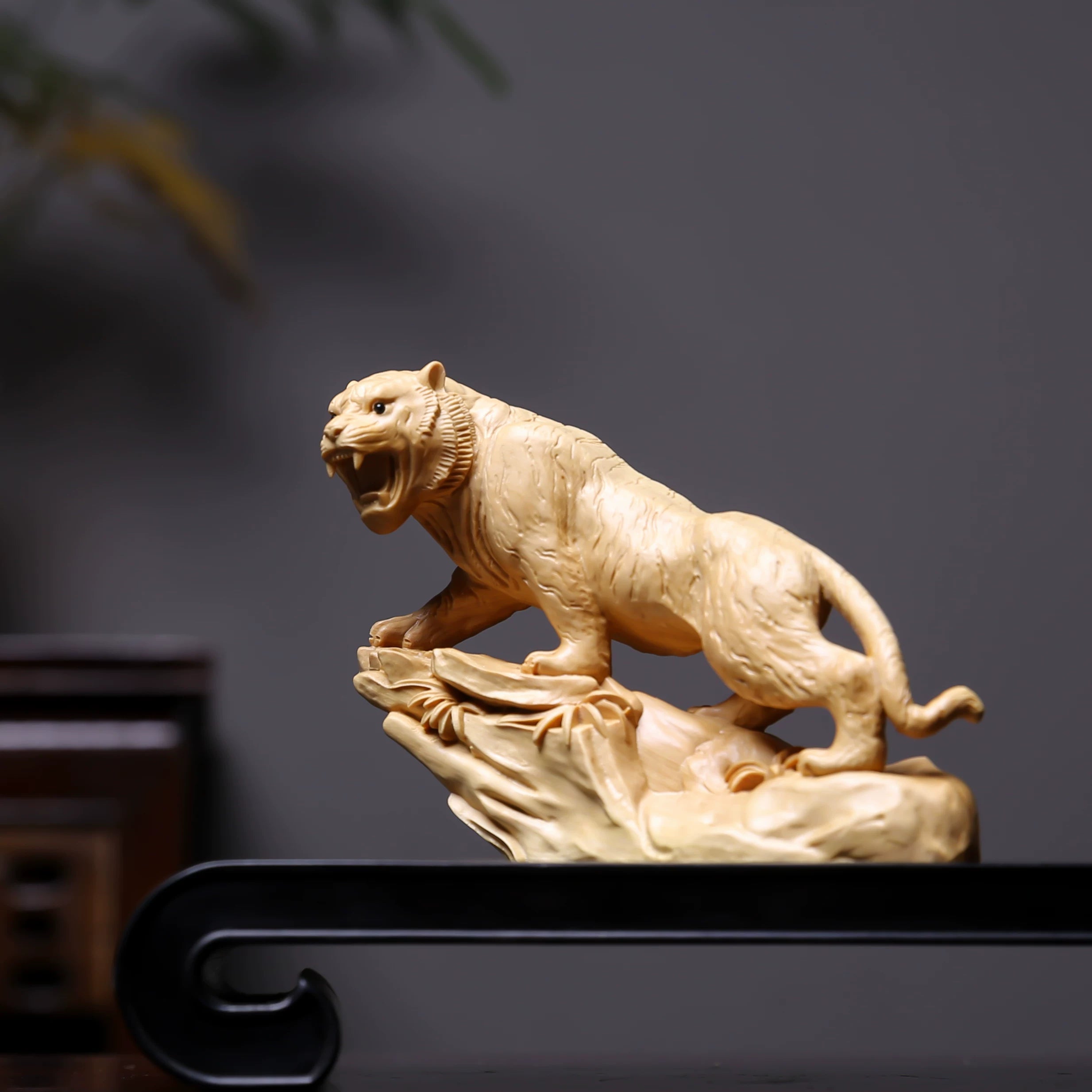 Hand-Carved Boxwood Roaring Tiger Statue — Upward Mountain Tiger for Home & Office Decor