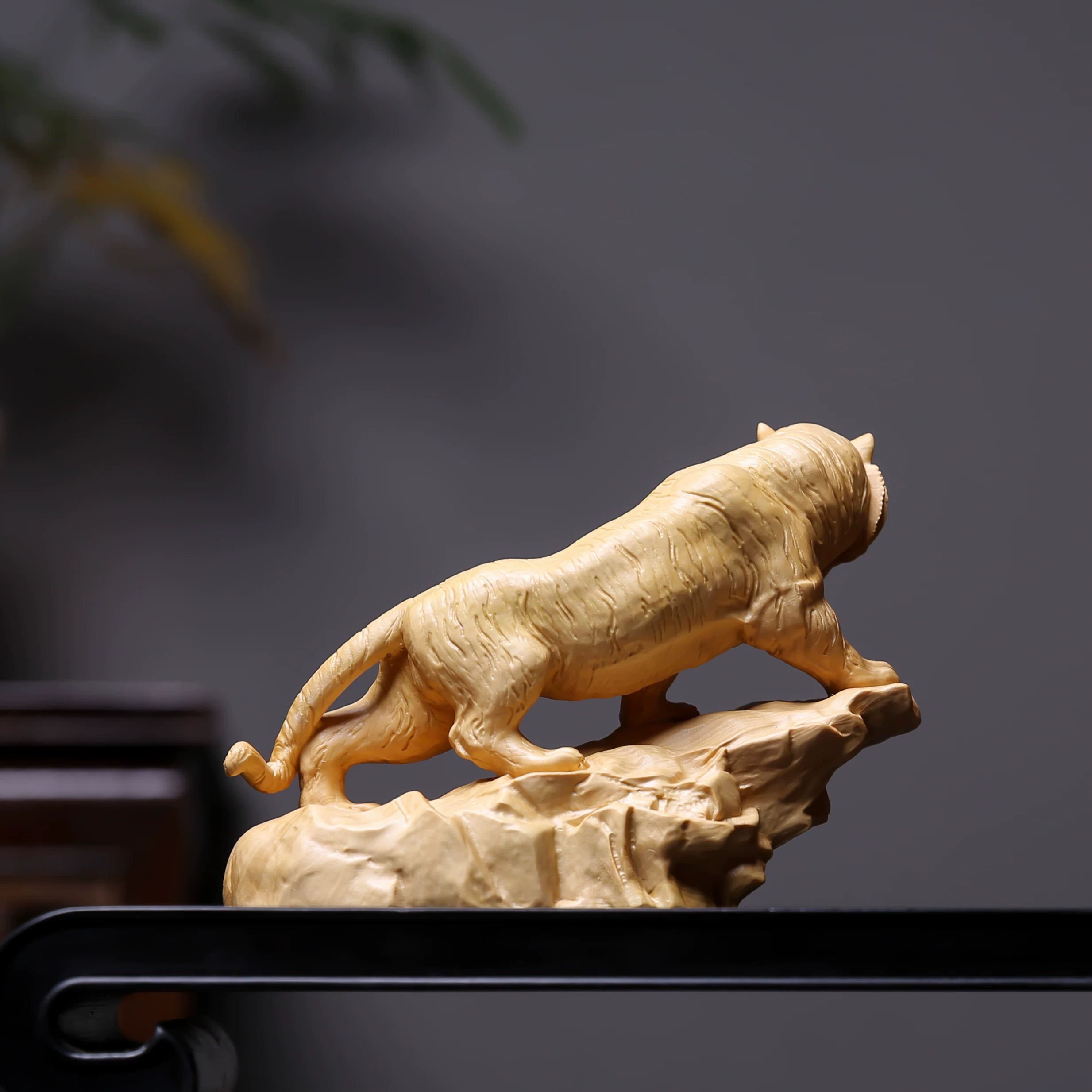 Hand-Carved Boxwood Roaring Tiger Statue — Upward Mountain Tiger for Home & Office Decor