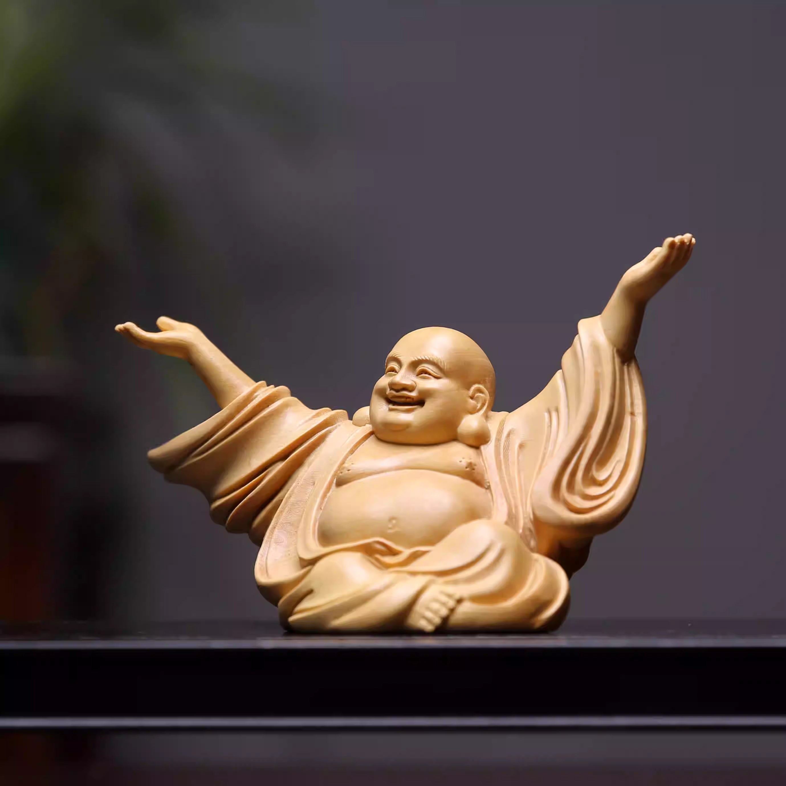 少林名作シリーズ：希少黄楊木彫り「無限の抱擁」（開腕弥勒仏）