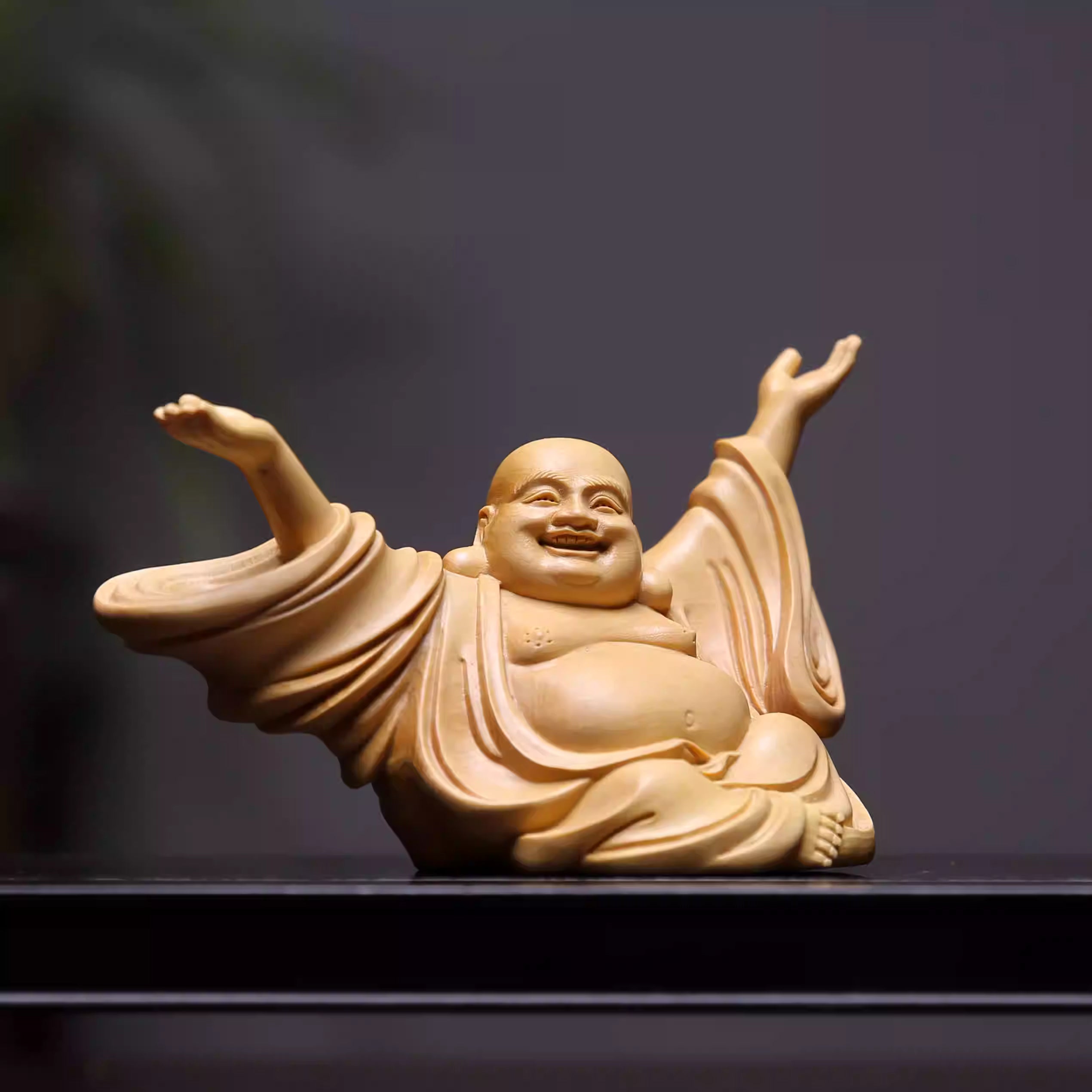 少林名作シリーズ：希少黄楊木彫り「無限の抱擁」（開腕弥勒仏）