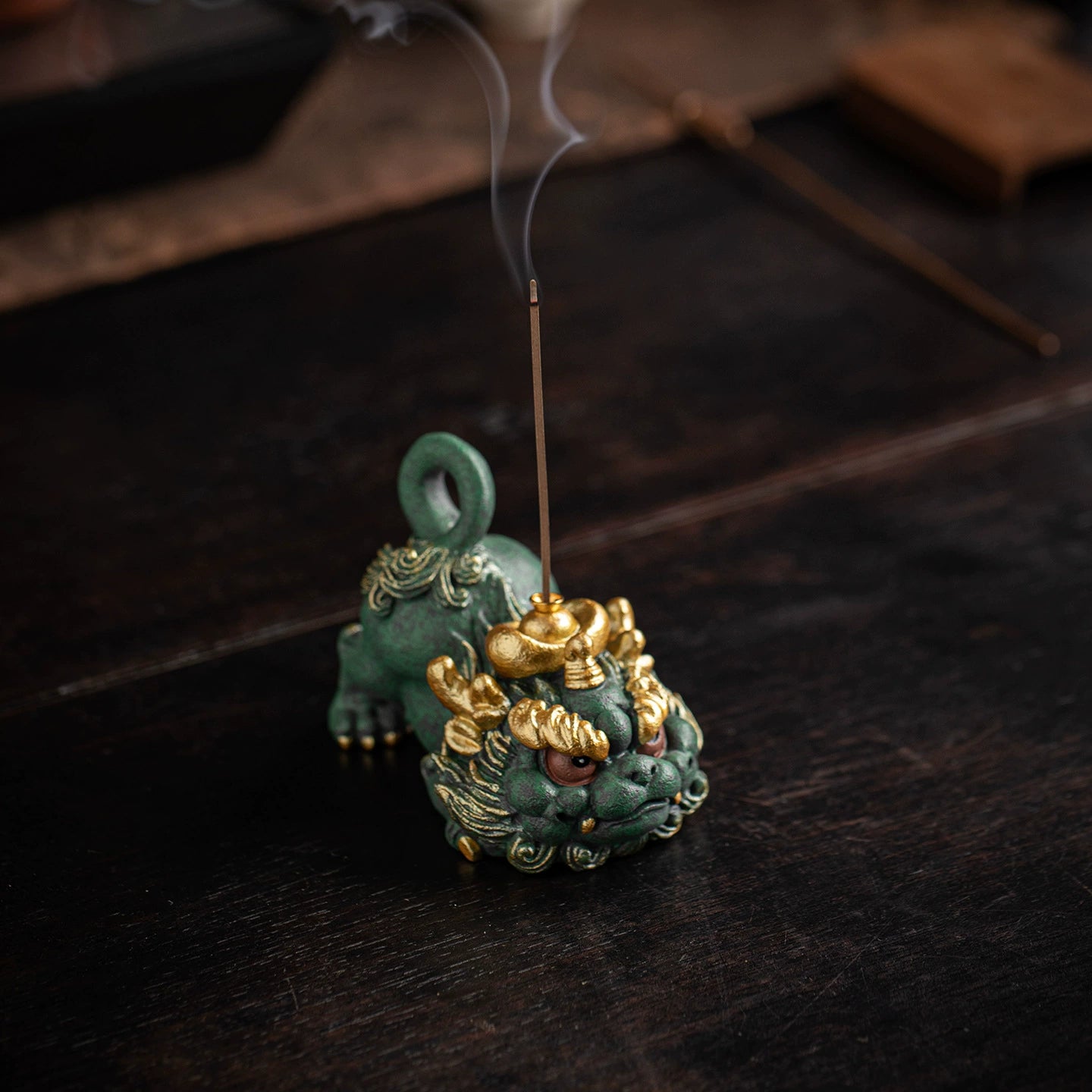 Imperial Green Jinmao Hou Pixiu Incense Burner – Creative Stick Incense Holder & Mythological Guardian Statue