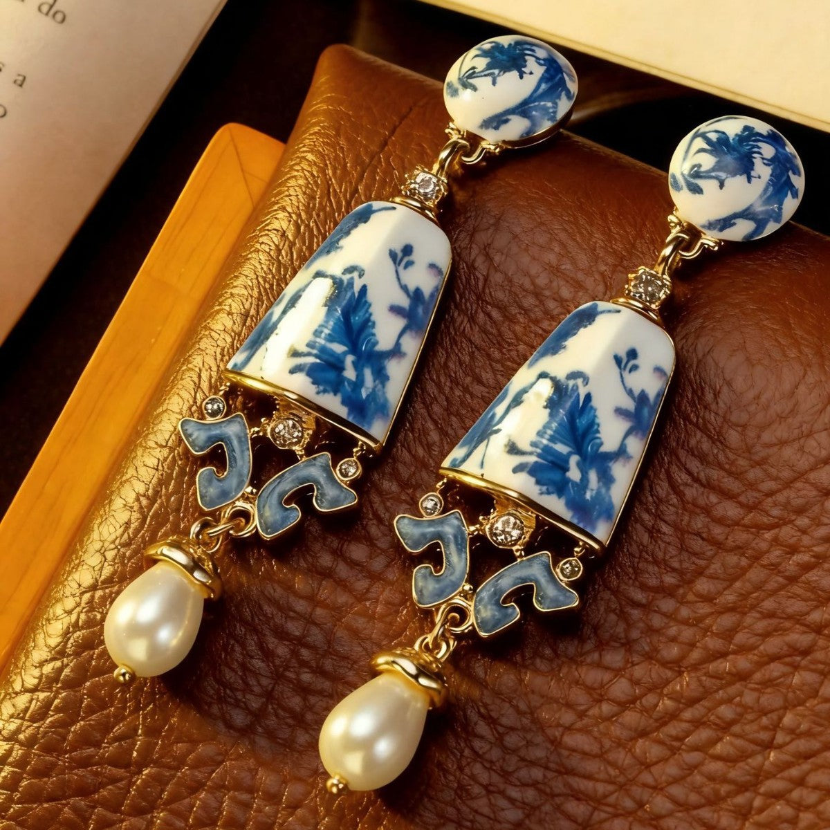 Vintage Blue & White Porcelain-Style Vase Drop Earrings – Court Elegance Jewelry
