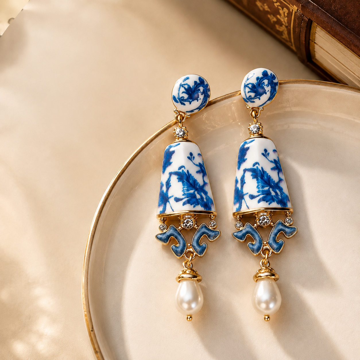 Vintage Blue & White Porcelain-Style Vase Drop Earrings – Court Elegance Jewelry