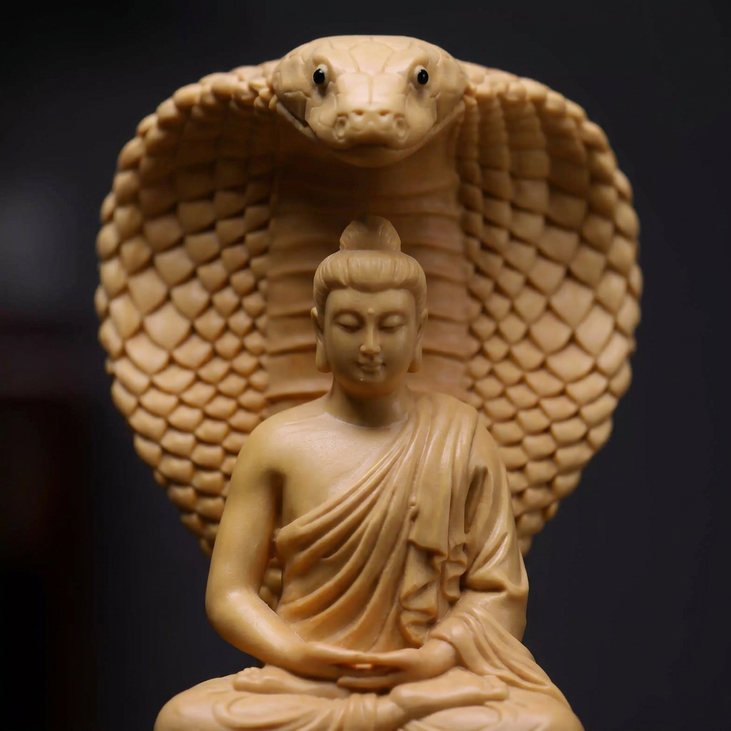 Bodhidharma Small-Leaf Boxwood Statue – One-Piece Hand-Carved Zen Wood Sculpture