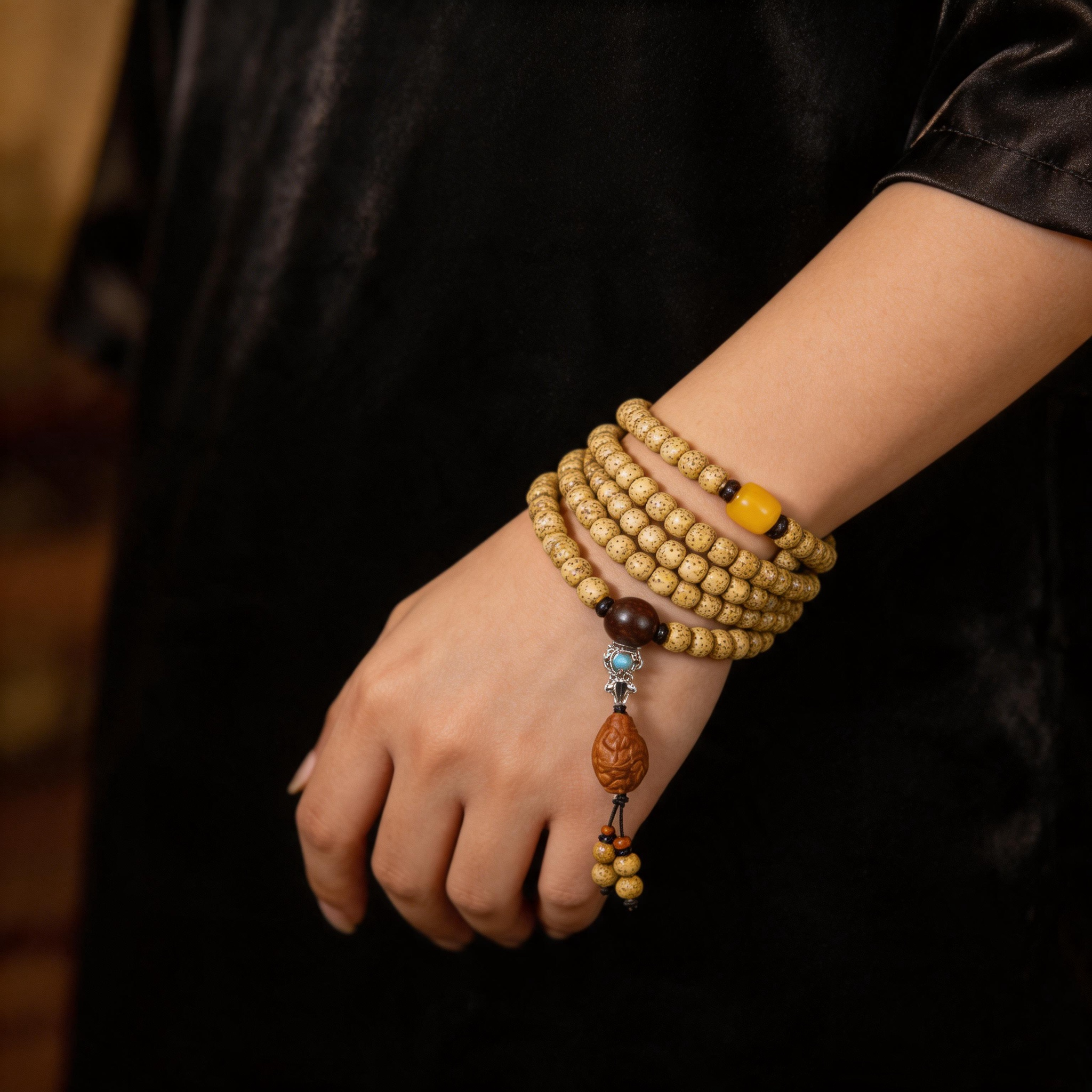 Hainan Golden Star & Moon Bodhi 108-Bead Mala Bracelet – Natural Bodhi Prayer Beads for Meditation & Mindful Wear